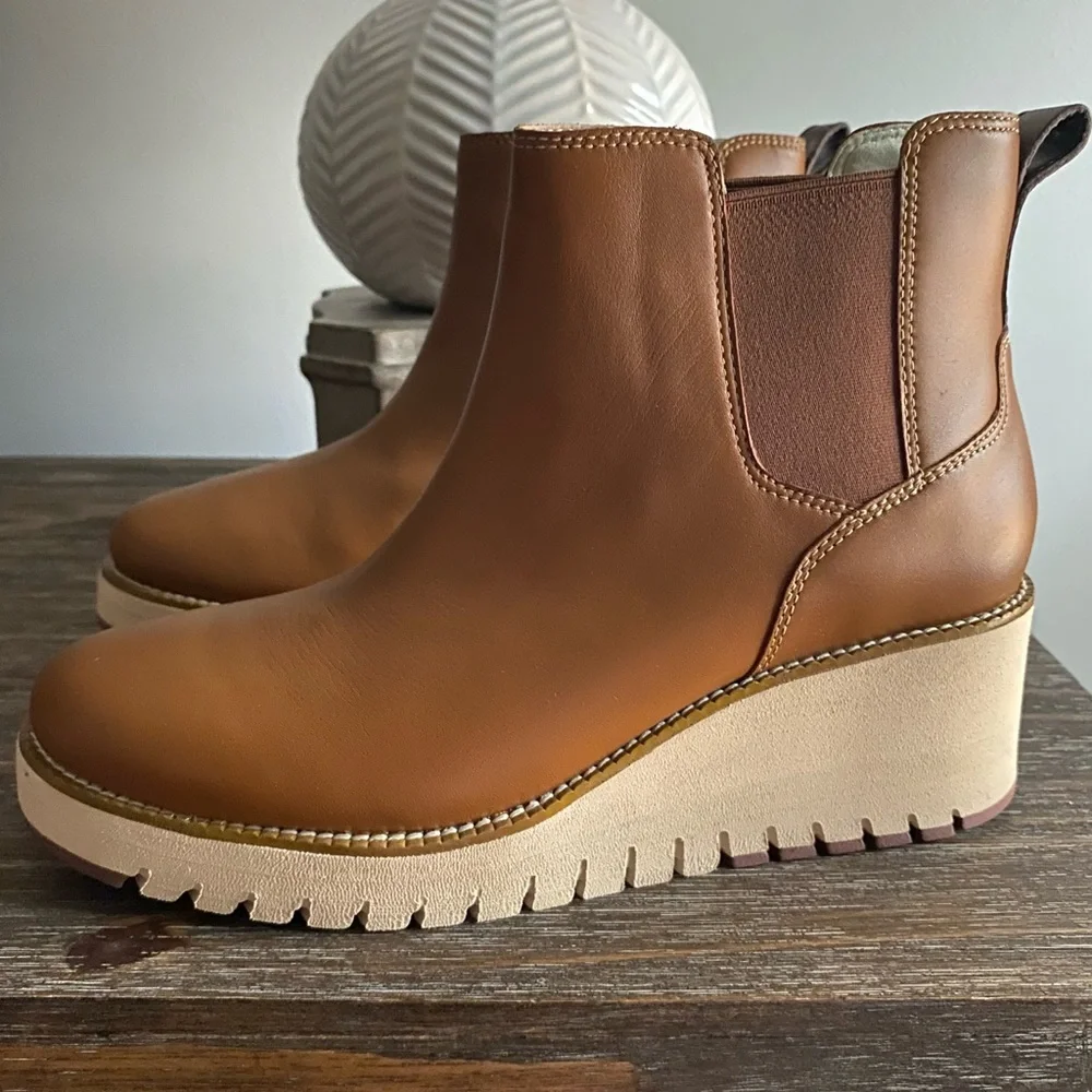 Cole Haan Zerogrand‎ City Wedge Waterproof Ankle Chelsea Boots Booties 9B Tan
